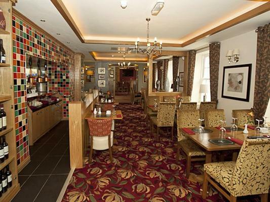 The Fountain Inn Hendy 外观 照片